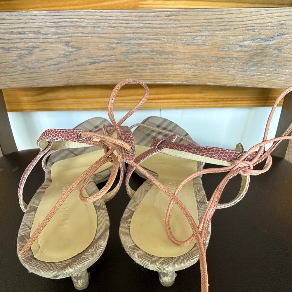 Burberry sandals 39 1/2 - Picture 9 of 9
